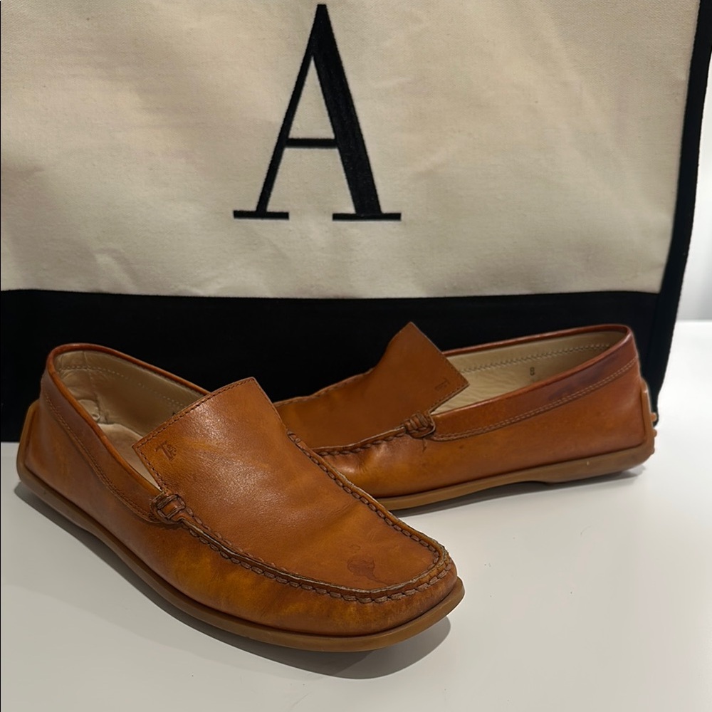 Tod’s Brown Leather Loafers Size 8